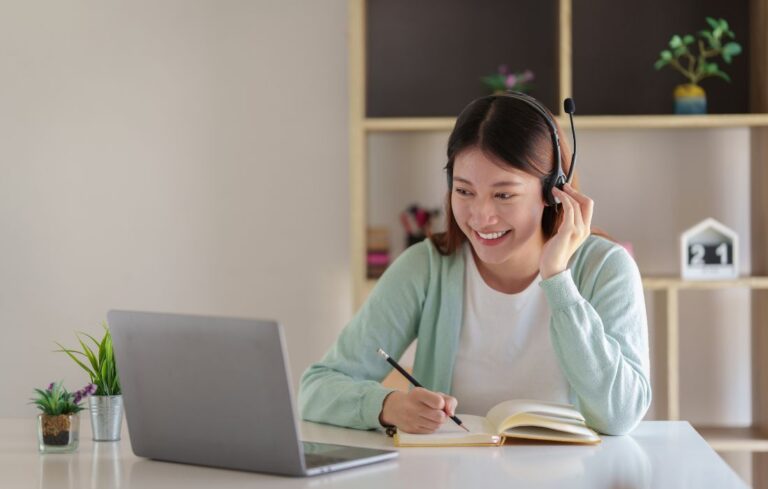 Discover the SimpliTrain Difference