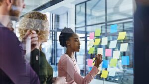 How Legacy LMS Systems Impact Learning ROI Challenges & Modern Solutions